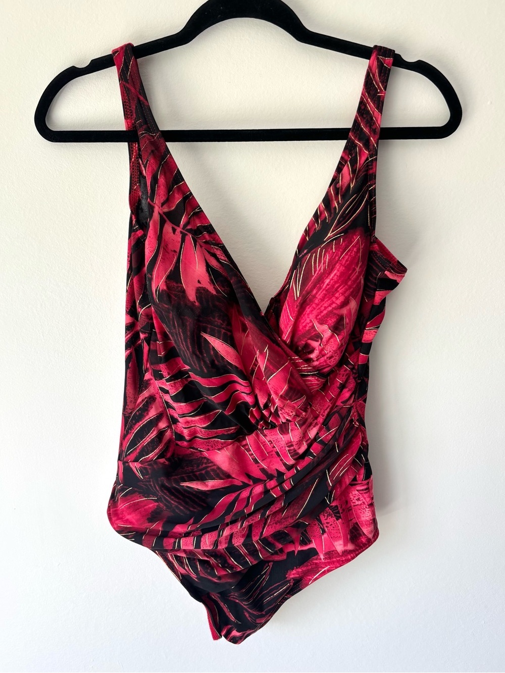 Miraclesuit Red Black Gold Leaf Tropical One Piece Swim Suit Shaping Slimming